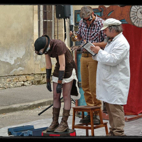 Spectacle steampunk Le Théâtre des Expériences Temporelles de Rêves Temporels au festival RenaissanceS